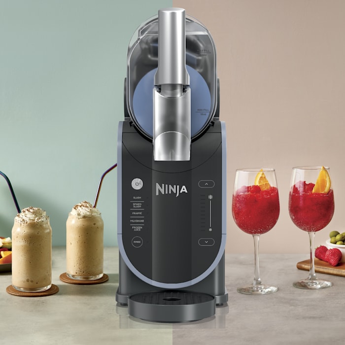 Ninja SLUSHi™ 88 oz. Professional Frozen Drink Maker 01 02 03